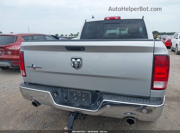 1C6RR6LT1HS556086 2017 RAM 1500 Серебряный 