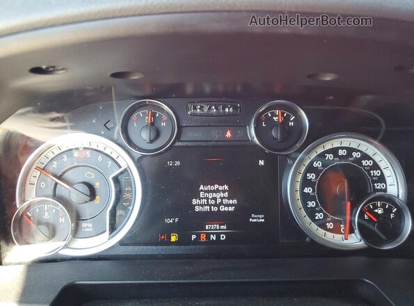 1C6RR6LT4HS582942 2017 RAM 1500 Red Widok zestawu wskaźników