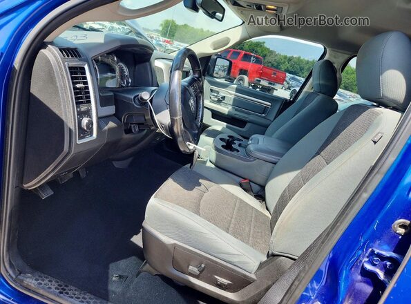 1C6RR6LT4KS585573 2019 RAM 1500 Blue Front interior view