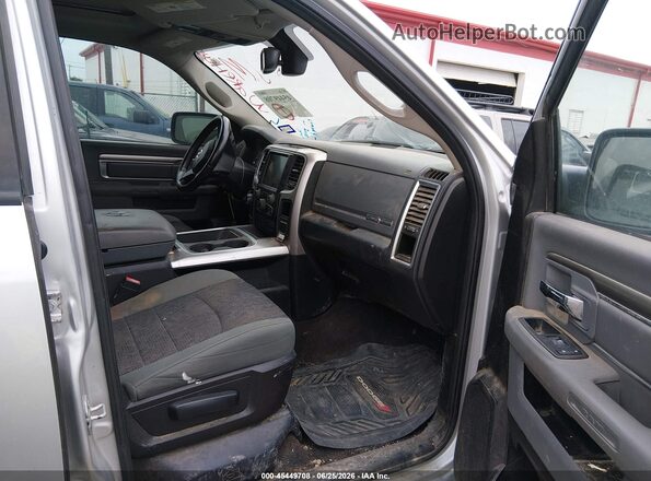 1C6RR6LT5GS209536 2016 RAM 1500 Silver წინა სალონის ხედი