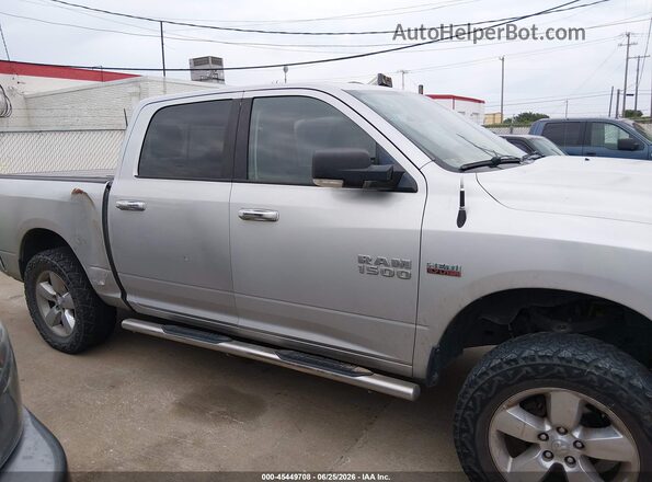 1C6RR6LT5GS209536 2016 RAM 1500 Silver უკანა სალონის ხედი