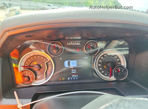 1C6RR6LT5KS619925 2019 RAM 1500 Black Widok zestawu wskaźników
