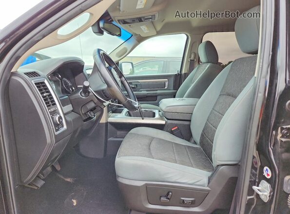 1C6RR6LT7KS622387 2019 RAM 1500 Black Front interior view