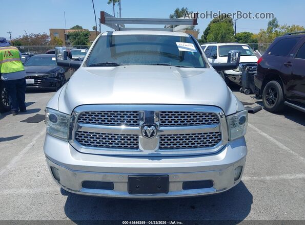 1C6RR6NT3HS639743 2017 RAM 1500 Silver Вид щитка приладів