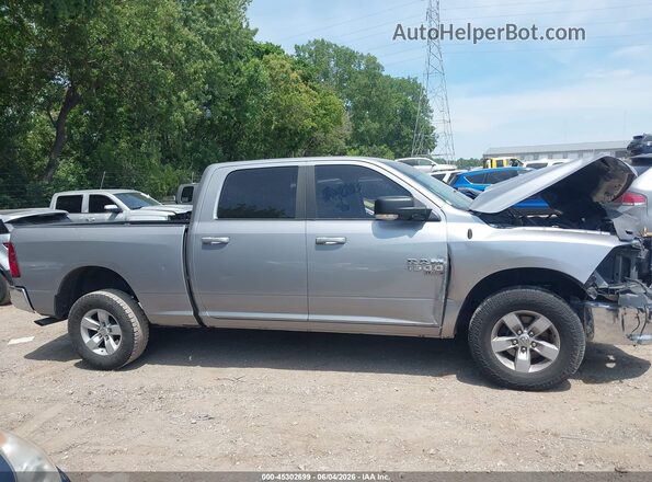 1C6RR6TT9LS135807 2020 RAM 1500 CLASSIC Gray Rear interior view