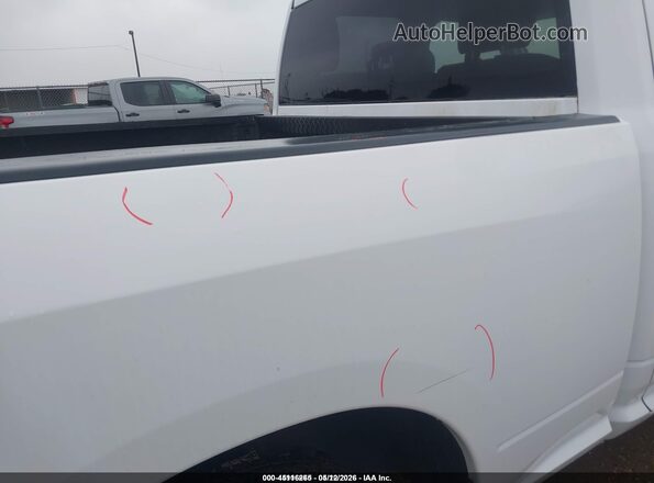 1C6RR7FG0JS297200 2018 RAM 1500 White 