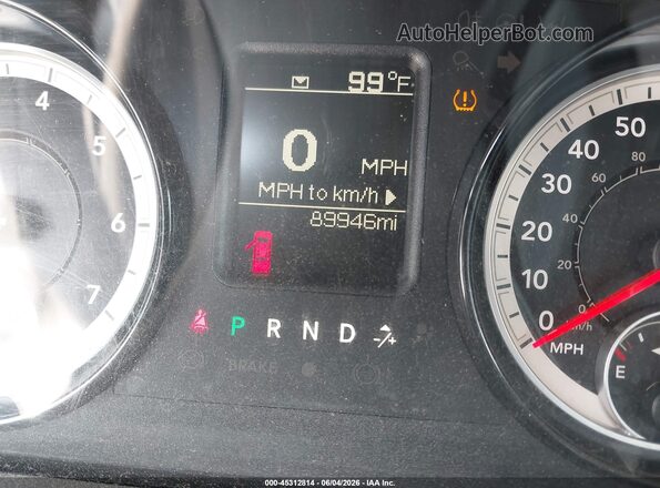 1C6RR7FG2JS152160 2018 RAM 1500 White 