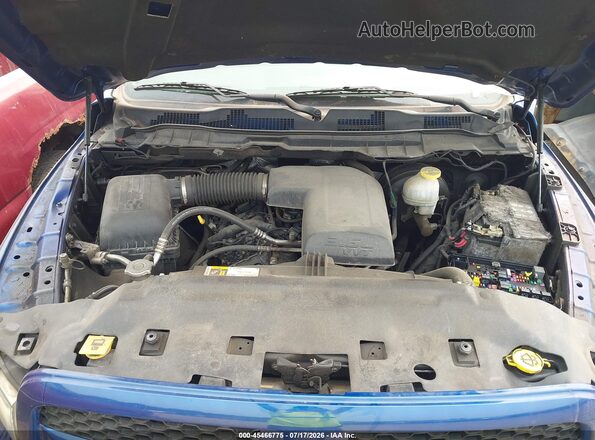 1C6RR7FG2JS246801 2018 RAM 1500 Синий Вид сзади
