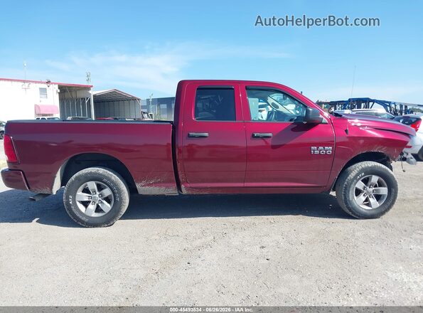 1C6RR7FG4JS260795 2018 RAM 1500 Red Rear interior view