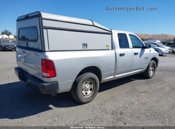 1C6RR7FG4JS326102 2018 RAM 1500 Silver 