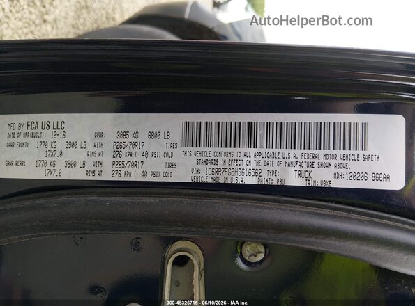 1C6RR7FG6HS616562 2017 RAM 1500 Blue Вид підкапотного простору