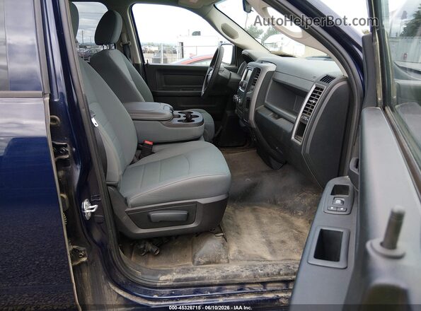 1C6RR7FG6HS616562 2017 RAM 1500 Blue Вид салону спереду