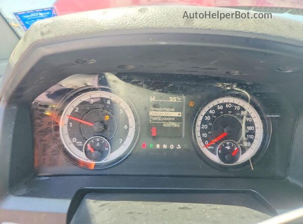1C6RR7FG6JS273807 2018 RAM 1500 Burgundy 