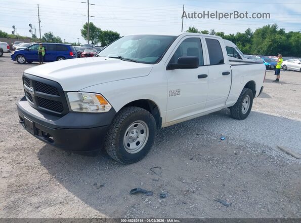 1C6RR7FG7JS326059 2018 RAM 1500 White Առջևի ձախ երեք քառորդ տեսարան