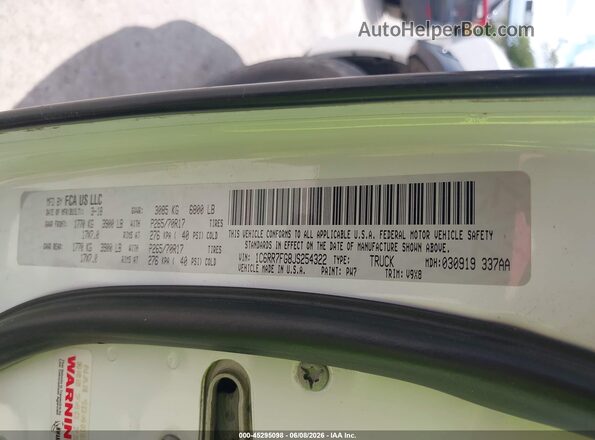 1C6RR7FG8JS254322 2018 RAM 1500 White Շարժիչի բաժամունքի տեսք