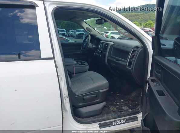 1C6RR7FG8JS254322 2018 RAM 1500 White Սալոնի դիմացի տեսք