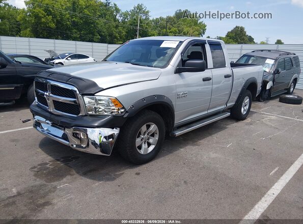 1C6RR7FGXJS258999 2018 RAM 1500 Silver Przód lewy