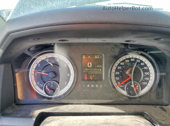 1C6RR7FGXJS269212 2018 RAM 1500 Black Vista del cuadro de instrumentos