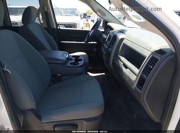 1C6RR7FGXJS326136 2018 RAM 1500 White 