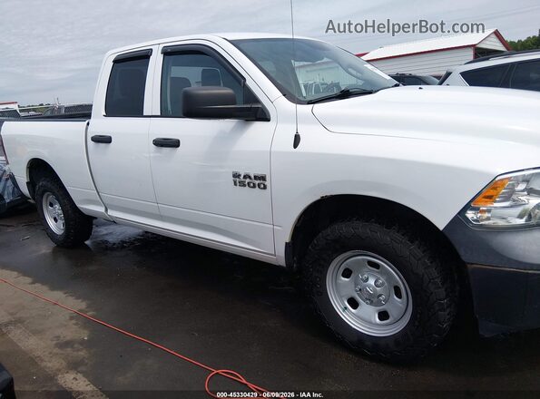 1C6RR7FGXJS332289 2018 RAM 1500 White უკანა სალონის ხედი
