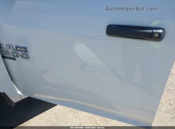 1C6RR7FGXKS636076 2019 RAM 1500 CLASSIC White 
