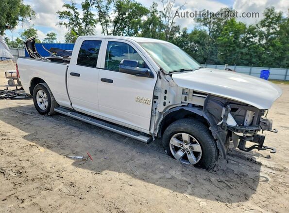 1C6RR7FT0JS210019 2018 RAM 1500 Белый Передняя правая четверть