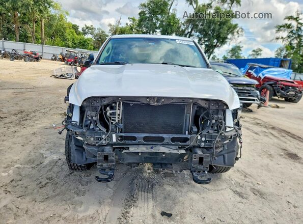 1C6RR7FT0JS210019 2018 RAM 1500 Белый Вид спереди