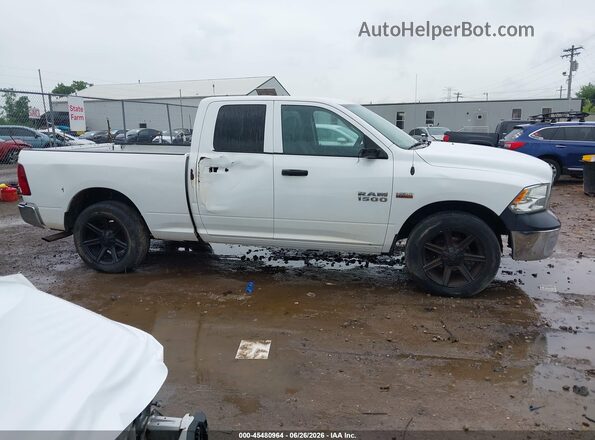 1C6RR7FT1GS142385 2016 RAM 1500 White Սալոնի հետևի տեսք