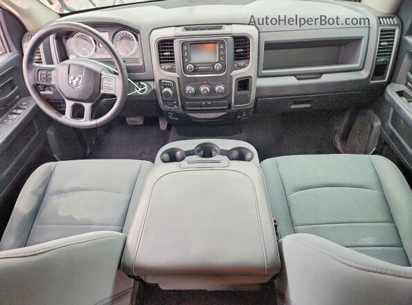 1C6RR7FT1HS692574 2017 RAM 1500 Red Dashboard view