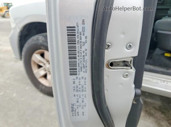 1C6RR7FT1HS702780 2017 RAM 1500 Silver 