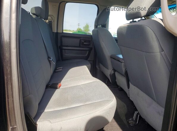 1C6RR7FT1JS162854 2018 RAM 1500 Черный Вид задних сидений