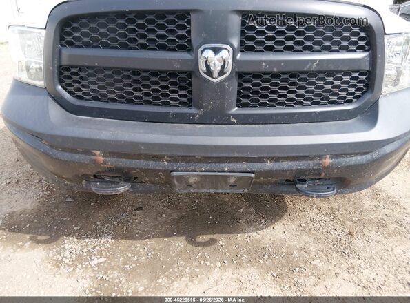 1C6RR7FT2HS548046 2017 RAM 1500 White Вид спереду