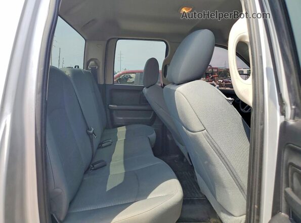 1C6RR7FT4GS131977 2016 RAM 1500 Silver უკანა სავარძლების ხედი