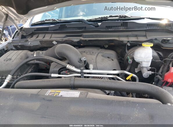 1C6RR7FT4JS302198 2018 RAM 1500 Gray Rear view
