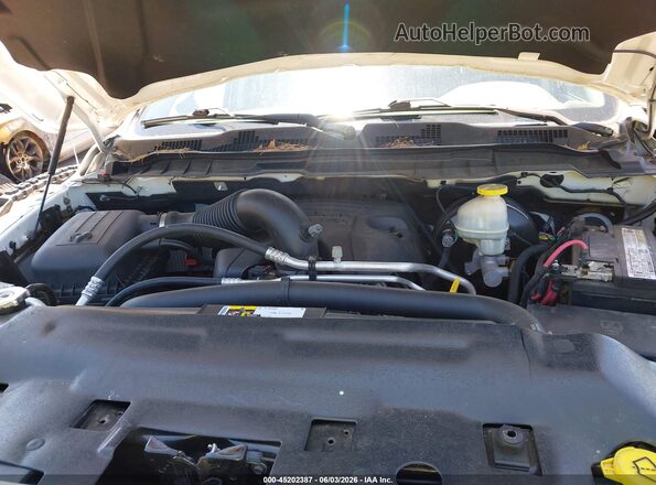 1C6RR7FT6JS214821 2018 RAM 1500 White 