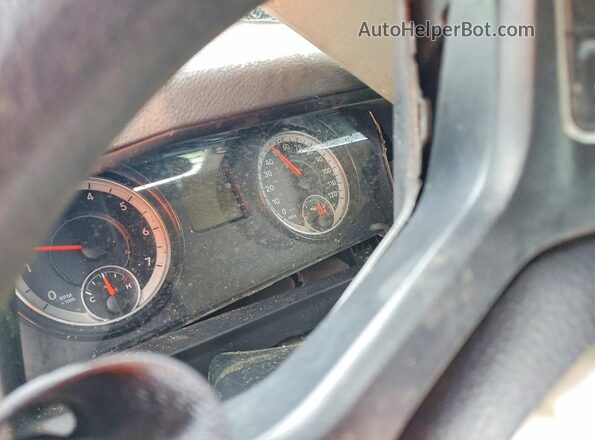 1C6RR7FT7JS301966 2018 RAM 1500 Charcoal Vista del cuadro de instrumentos