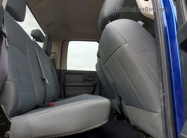 1C6RR7FTXHS570974 2017 RAM 1500 Blue Հետևի նստատեղերի տեսք