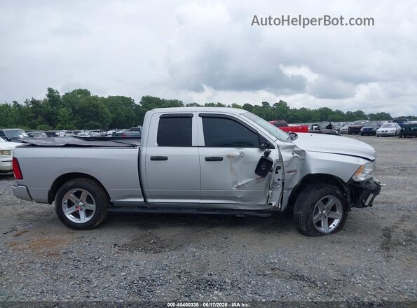 1C6RR7FTXHS711722 2017 RAM 1500 Silver Rear interior view