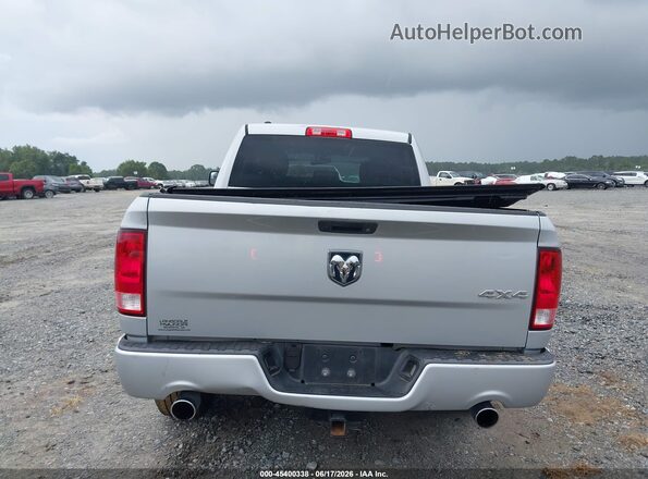 1C6RR7FTXHS711722 2017 RAM 1500 Silver 
