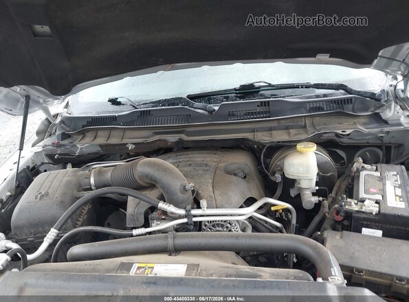 1C6RR7FTXHS711722 2017 RAM 1500 Silver Rear view