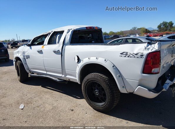 1C6RR7FTXKS673075 2019 RAM 1500 CLASSIC White Widok wnętrza z tyłu