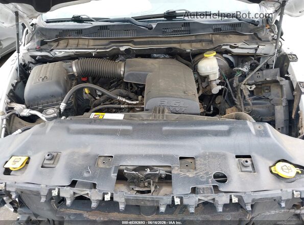 1C6RR7GG0HS583539 2017 RAM 1500 White Vista trasera