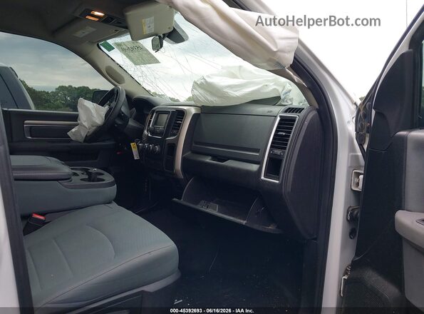 1C6RR7GG0HS583539 2017 RAM 1500 White Vista interior delantera