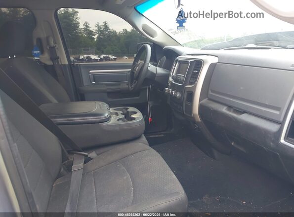 1C6RR7GG2KS688428 2019 RAM 1500 CLASSIC Silver Widok wnętrza z przodu
