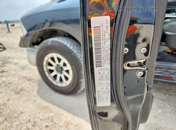 1C6RR7GG8JS218550 2018 RAM 1500 Black Вид підкапотного простору