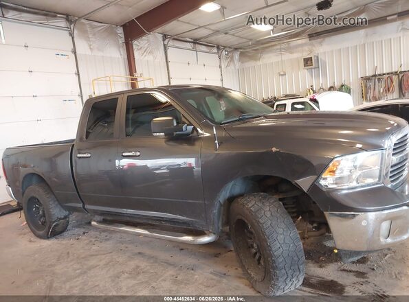 1C6RR7GG8JS231461 2018 RAM 1500 Gray Rear interior view