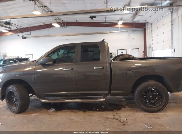 1C6RR7GG8JS231461 2018 RAM 1500 Gray 360 interior view