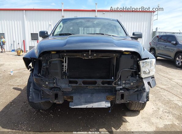 1C6RR7GT1JS120540 2018 RAM 1500 Black Вид задньої частини салону