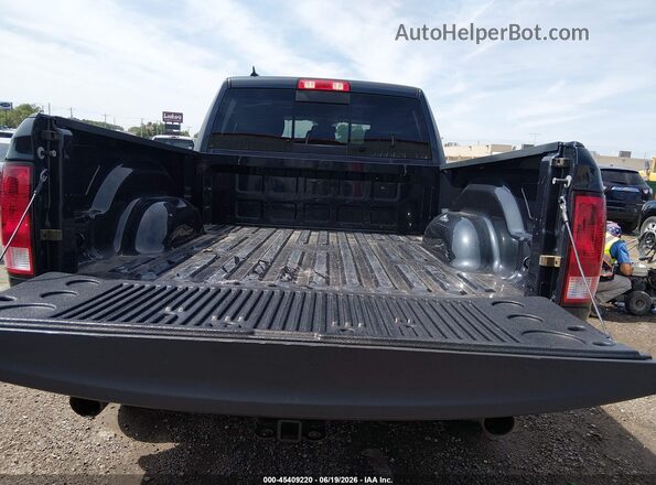 1C6RR7GT1JS120540 2018 RAM 1500 Black 