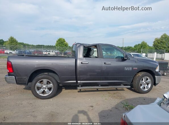 1C6RR7GT1JS312220 2018 RAM 1500 Gray Սալոնի հետևի տեսք